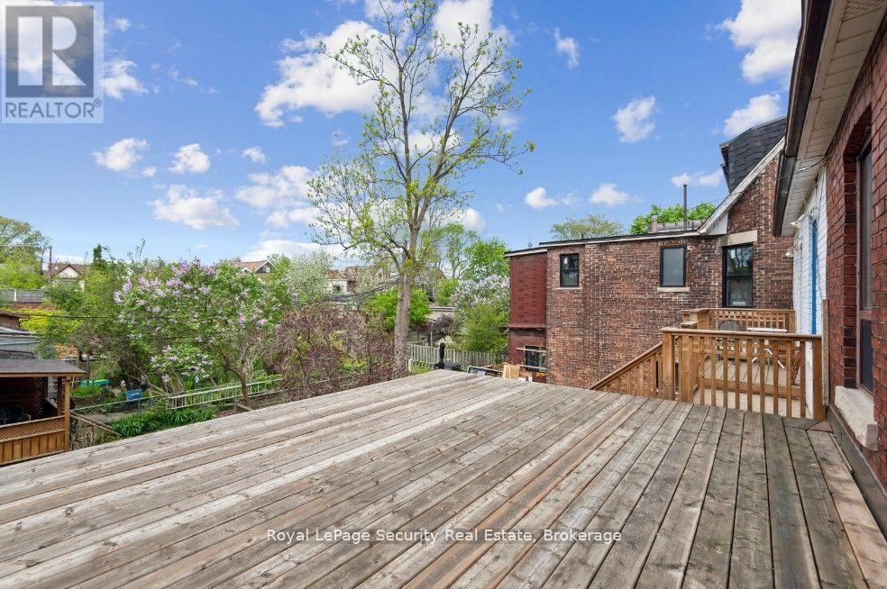 38 Fernbank Avenue, Toronto, Ontario  M6H 1W2 - Photo 24 - W12189234