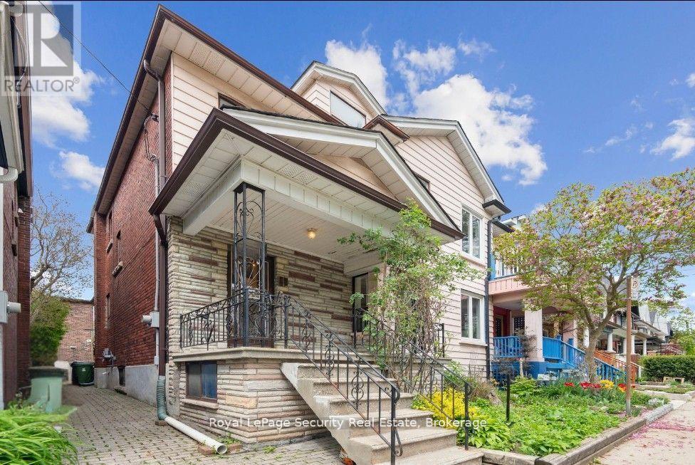 38 Fernbank Avenue, Toronto, Ontario  M6H 1W2 - Photo 3 - W12189234