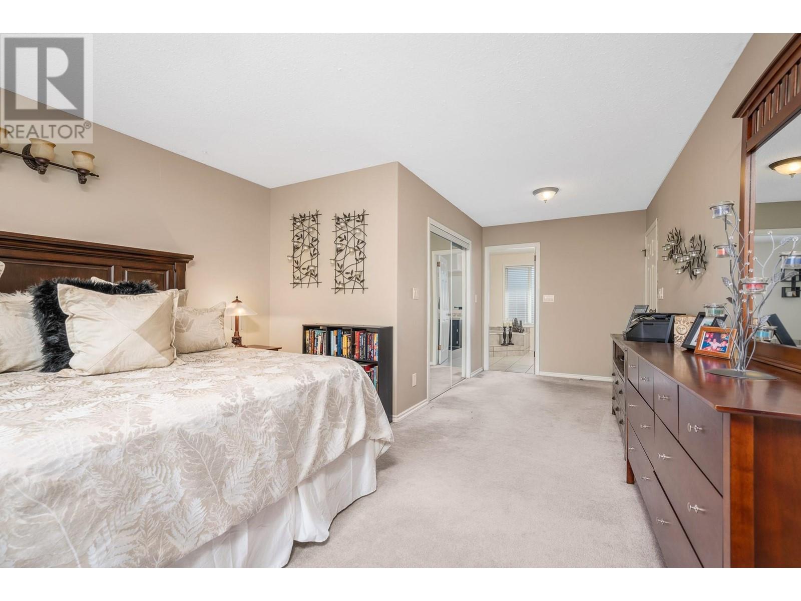 Property at 6458 Carlton Road image 5