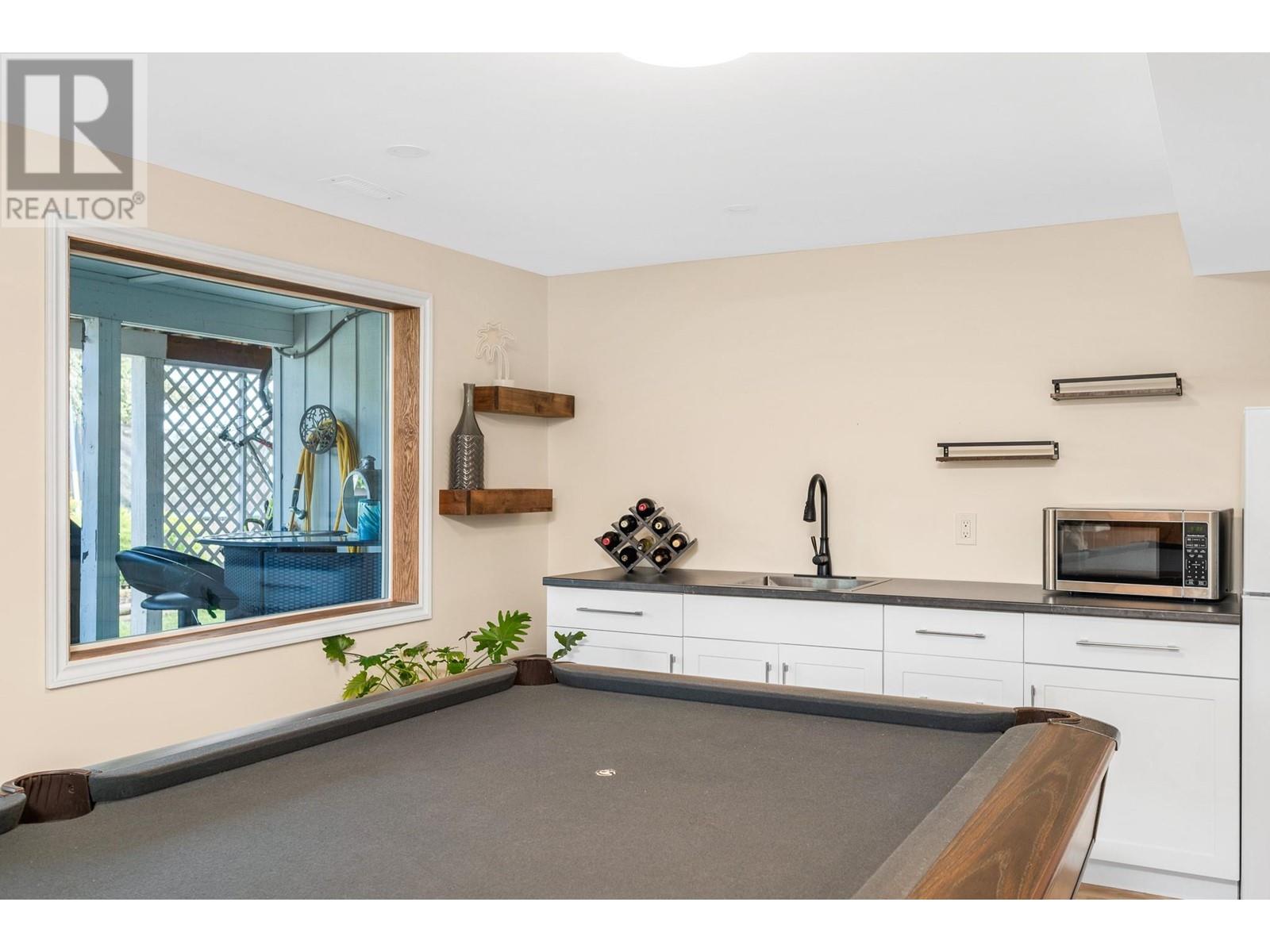 6458 Carlton Road, Vernon, BC V1B3T5