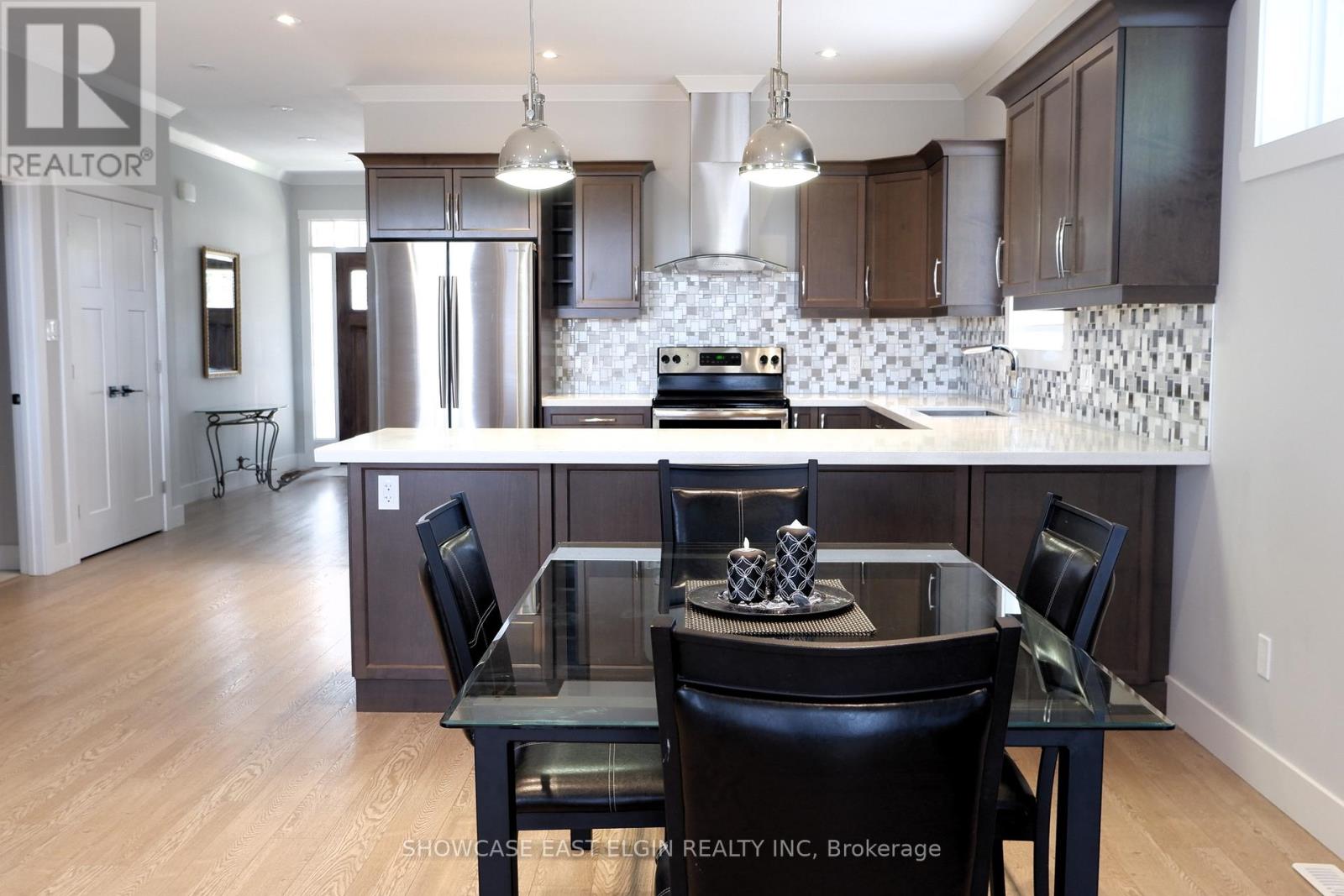 18 - 132 Robin Ridge Drive, Central Elgin (Belmont), Ontario  N0L 1B0 - Photo 6 - X12189277