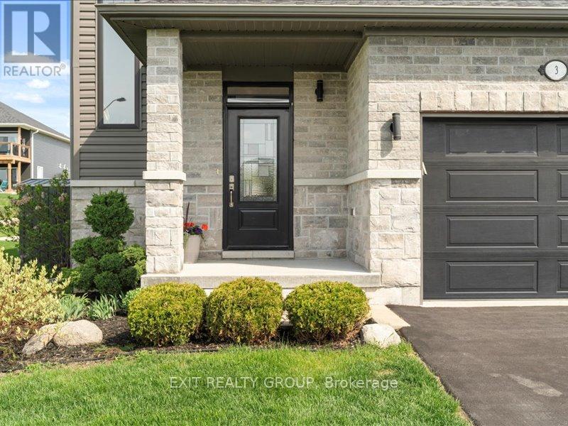 Property at 3 SPRUCEWOOD COURT image 2