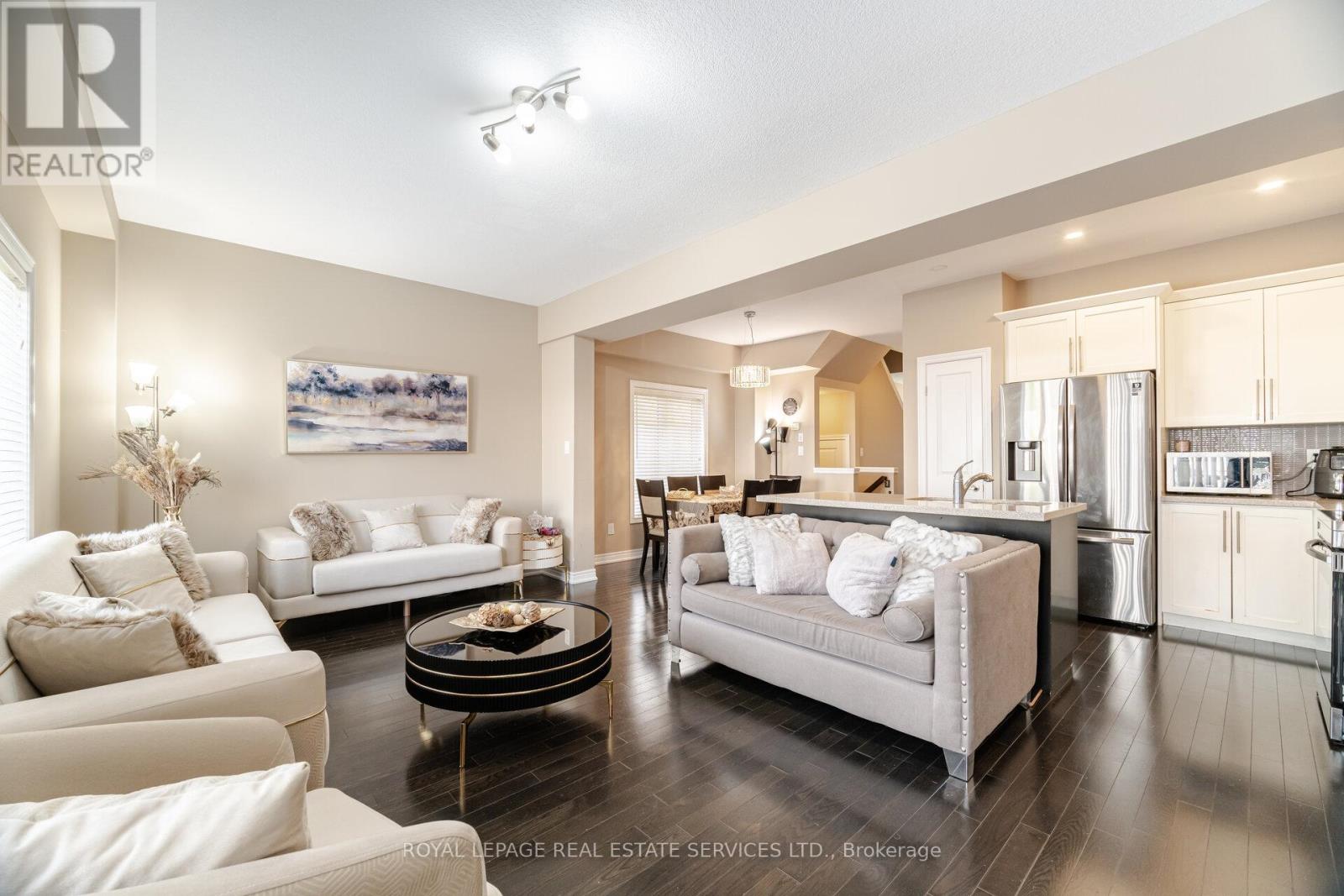 139 Echovalley Drive, Hamilton, Ontario  L8J 0H1 - Photo 13 - X12189117