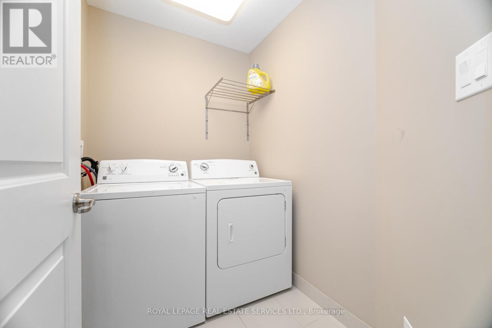 139 Echovalley Drive, Hamilton, Ontario  L8J 0H1 - Photo 34 - X12189117