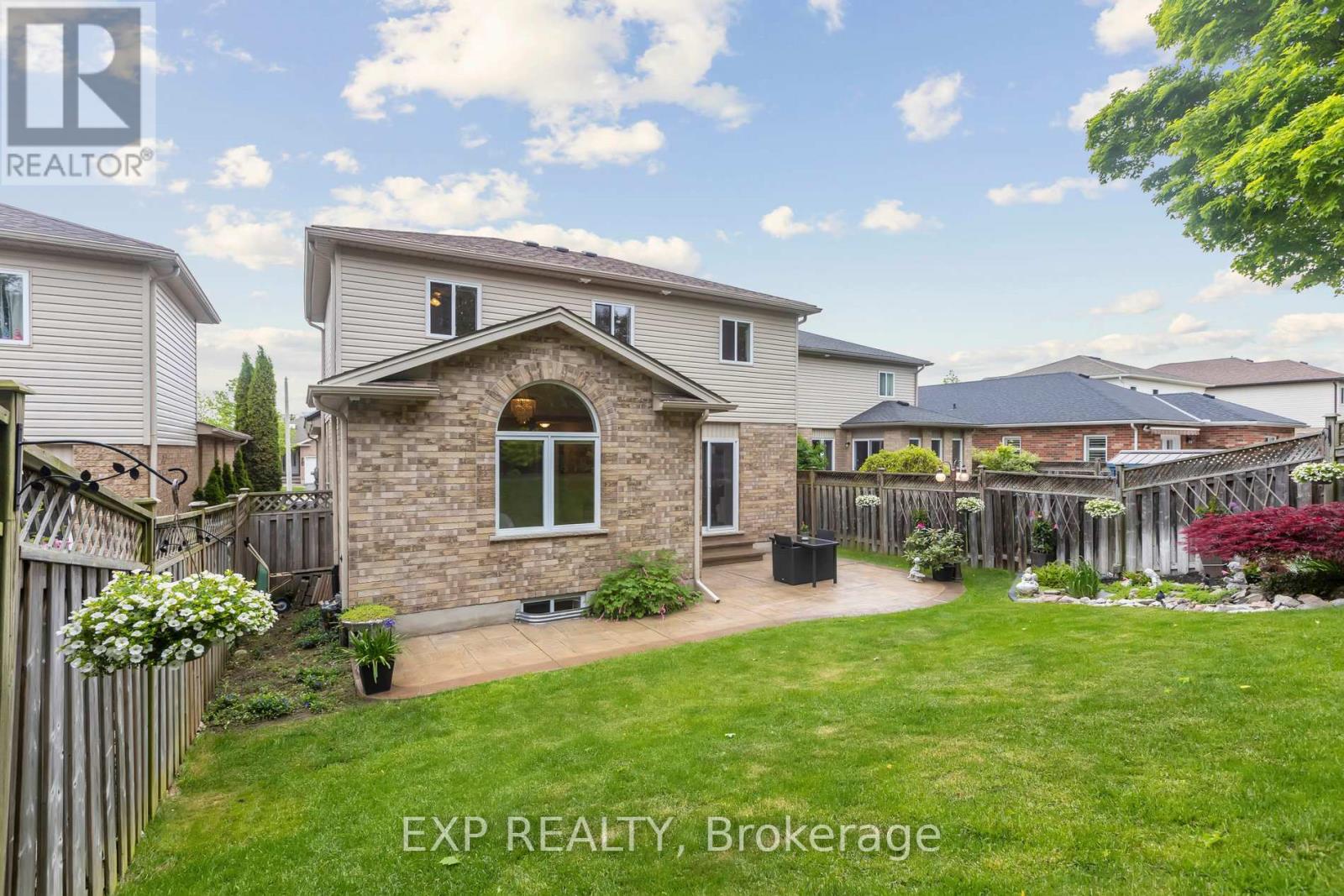 33 Davis Street, Guelph (Grange Road), Ontario  N1E 0C8 - Photo 46 - X12189121