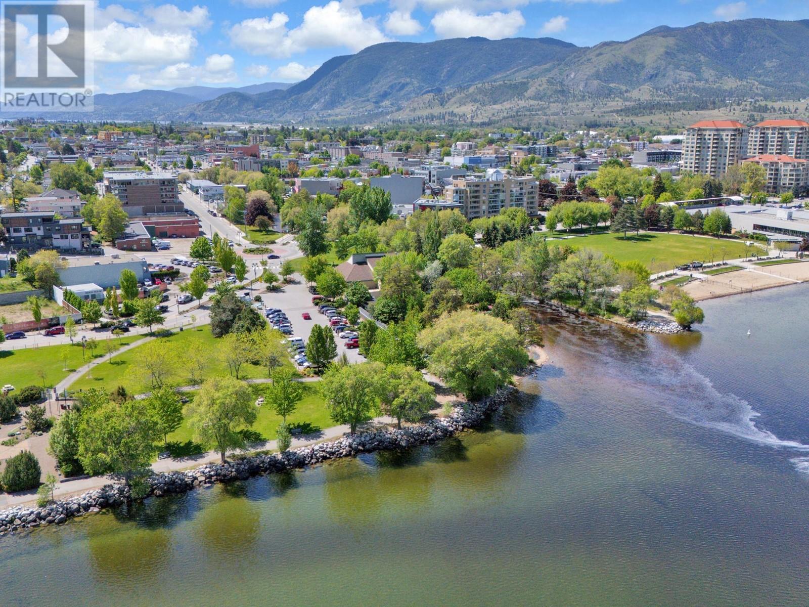 131 Ellis Street, Penticton, British Columbia  V2A 4L4 - Photo 2 - 10350355