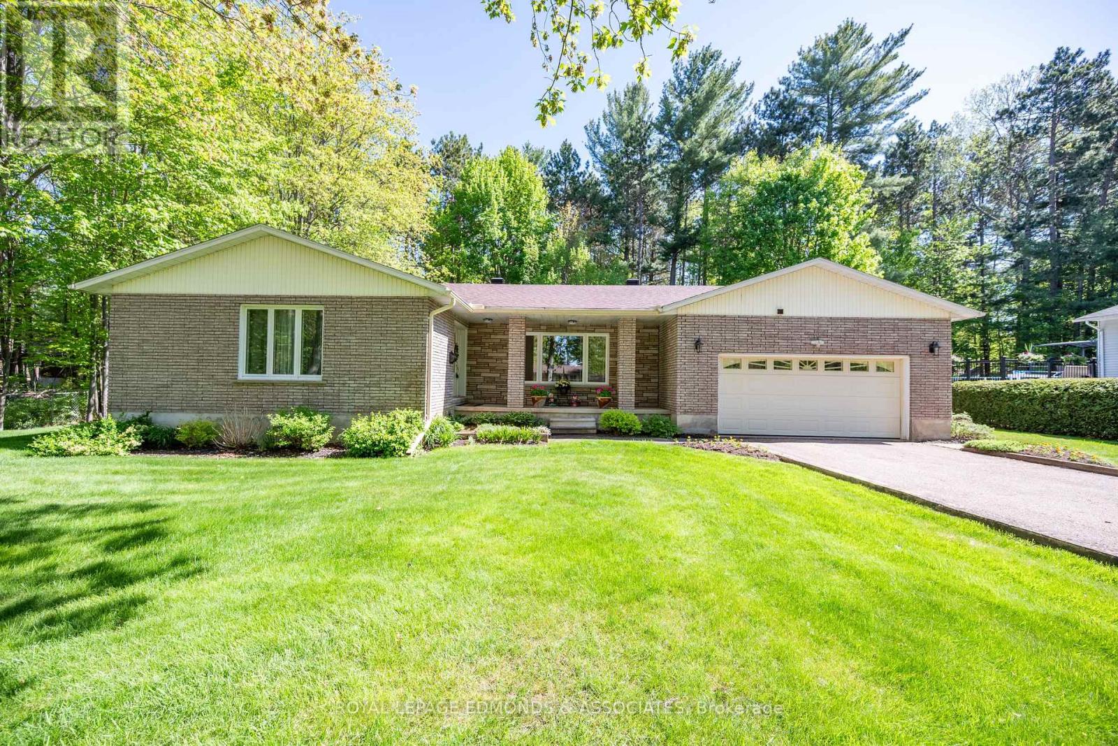 Property at 9 HERITAGE DRIVE image 1