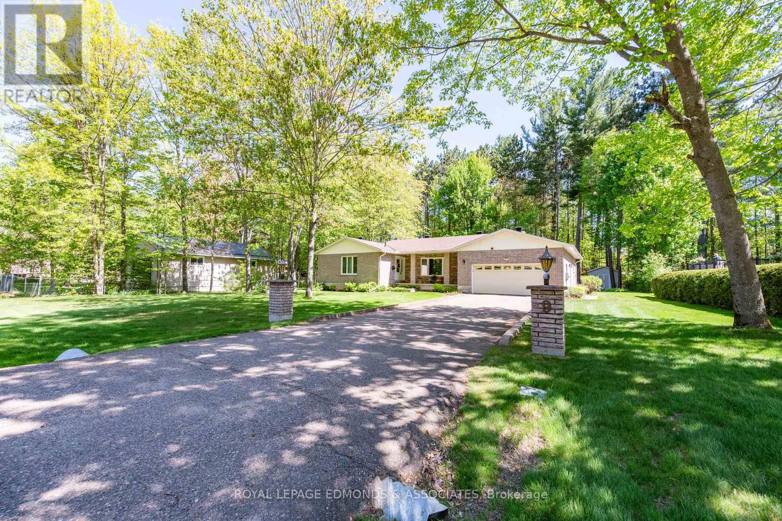 Property at 9 HERITAGE DRIVE image 2