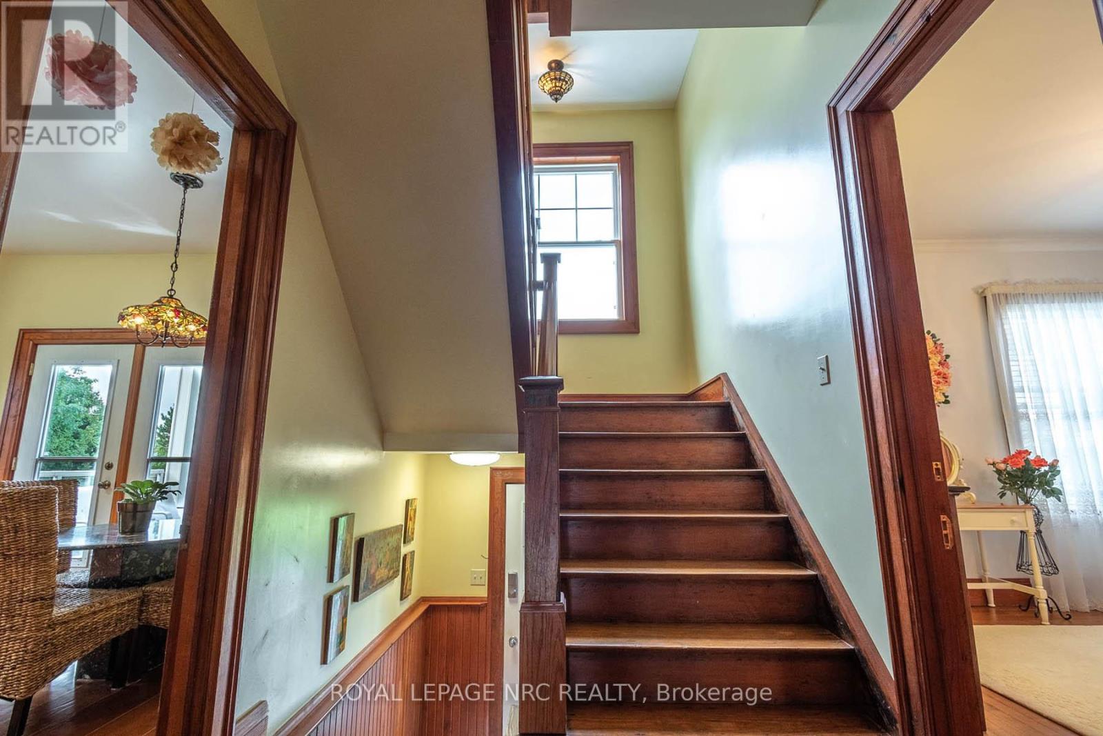 14902 Niagara River Parkway, Niagara-On-The-Lake, Ontario  L0S 1J0 - Photo 19 - X12189187