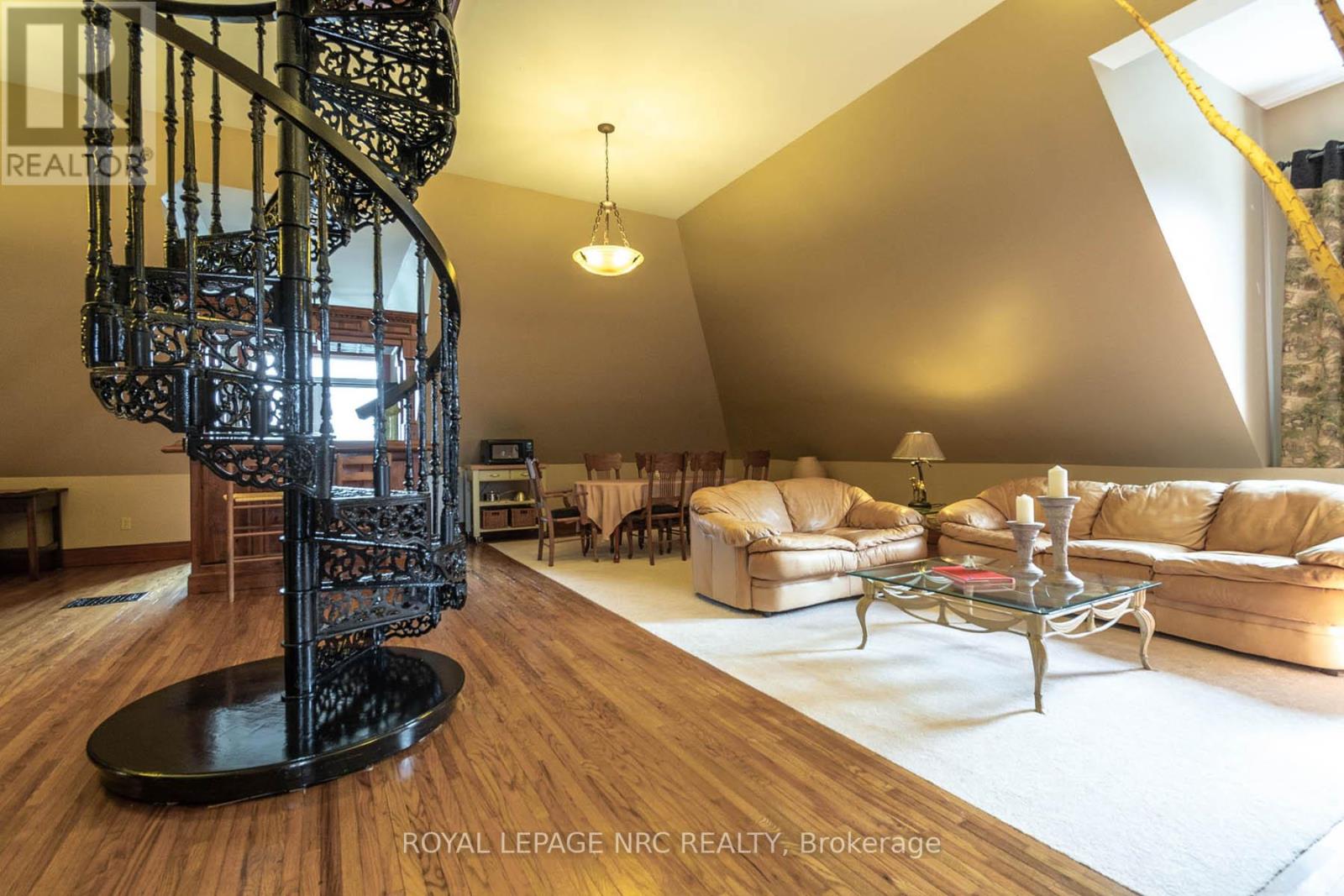 14902 Niagara River Parkway, Niagara-On-The-Lake, Ontario  L0S 1J0 - Photo 31 - X12189187