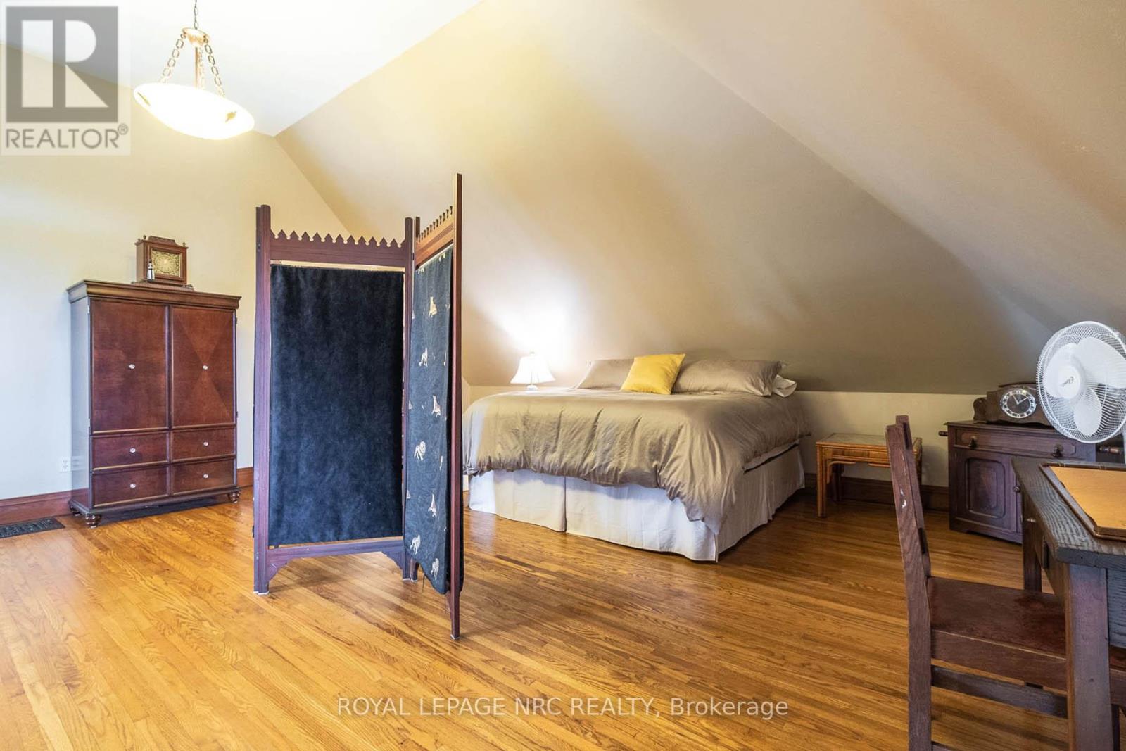 14902 Niagara River Parkway, Niagara-On-The-Lake, Ontario  L0S 1J0 - Photo 33 - X12189187