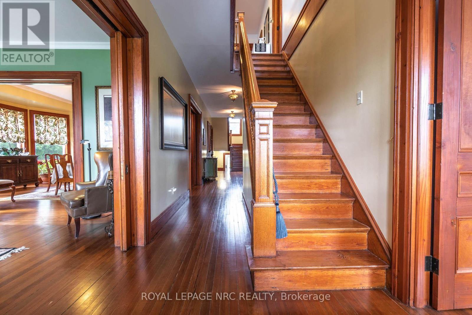 14902 Niagara River Parkway, Niagara-On-The-Lake, Ontario  L0S 1J0 - Photo 4 - X12189187