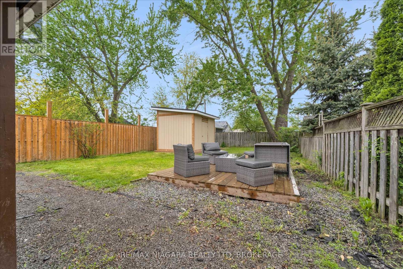 17 Lonsdale Avenue, St. Catharines, Ontario  L2P 1G8 - Photo 17 - X12189224