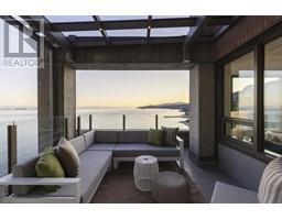 12 2250 BELLEVUE AVENUE, West Vancouver, British Columbia