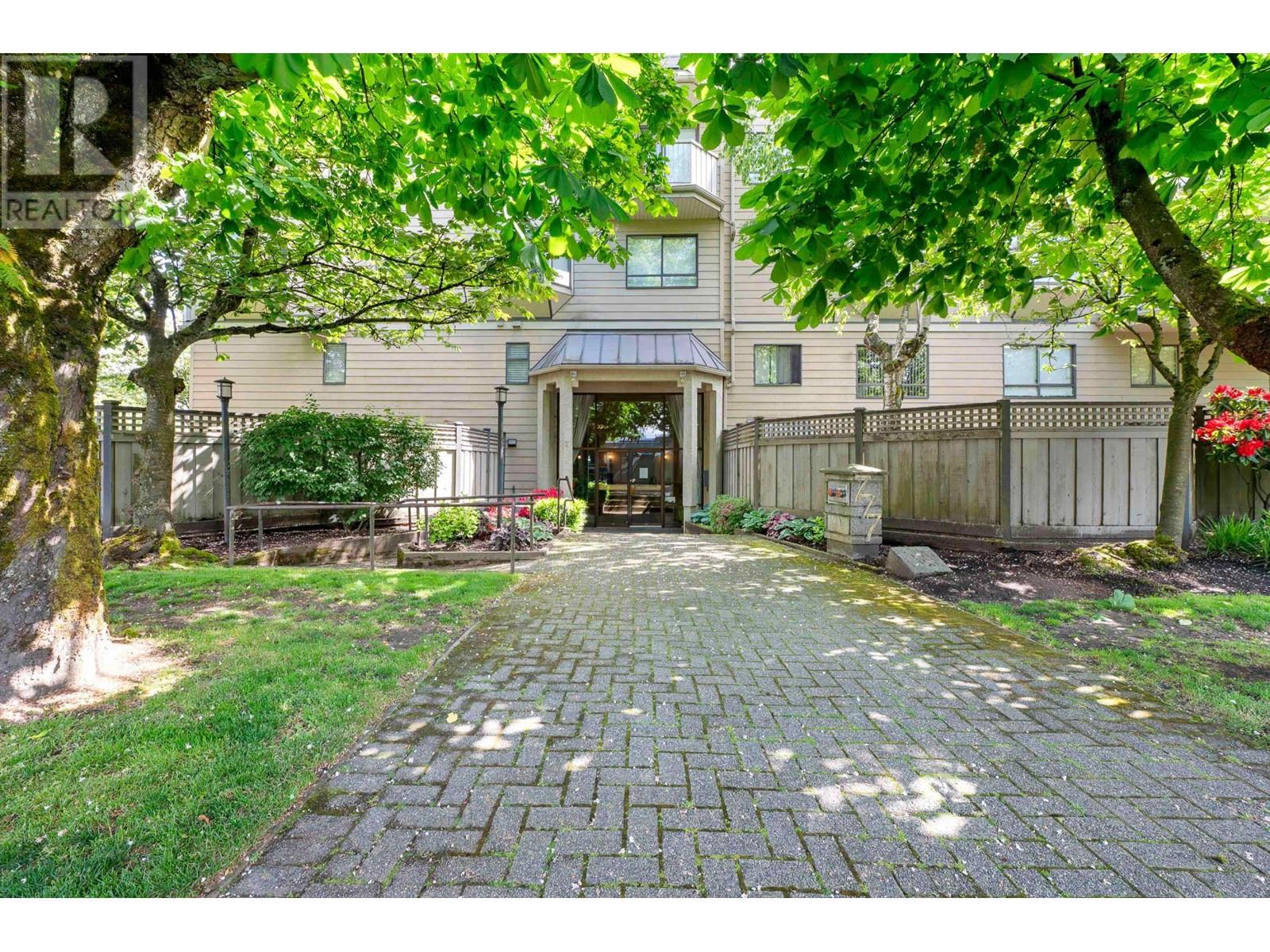 410 777 Eighth Street, New Westminster, British Columbia  V3M 3S7 - Photo 1 - R3009637