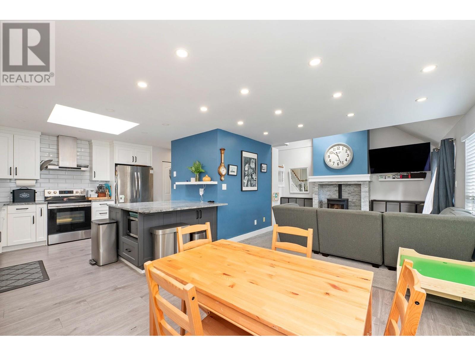 410 777 Eighth Street, New Westminster, British Columbia  V3M 3S7 - Photo 12 - R3009637