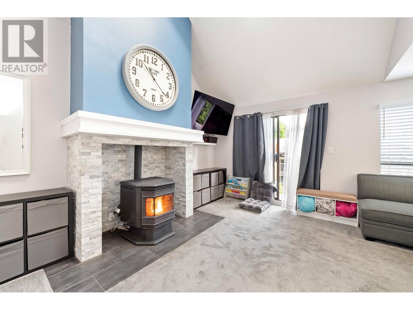 410 777 Eighth Street, New Westminster, British Columbia  V3M 3S7 - Photo 5 - R3009637