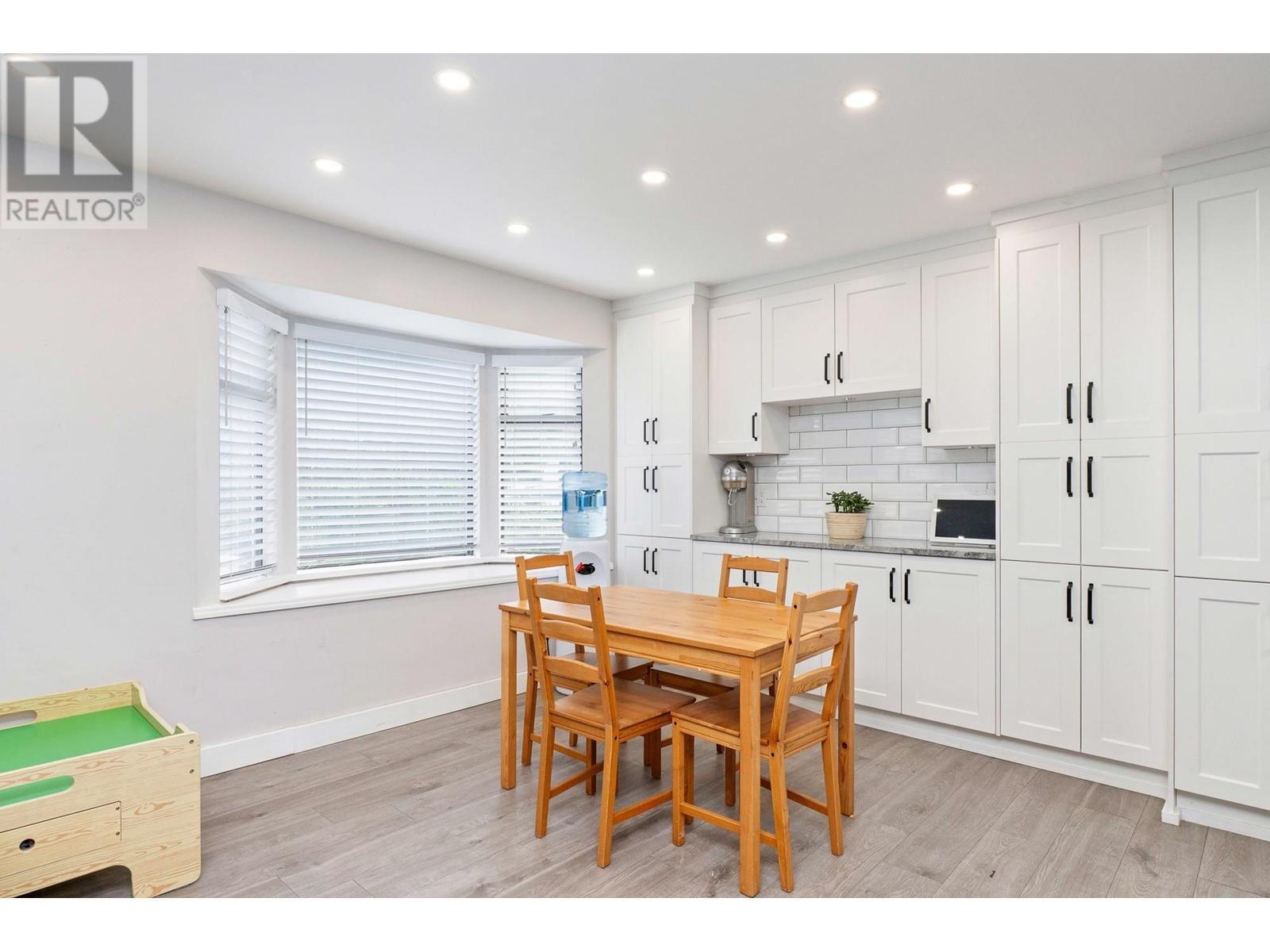 410 777 Eighth Street, New Westminster, British Columbia  V3M 3S7 - Photo 9 - R3009637
