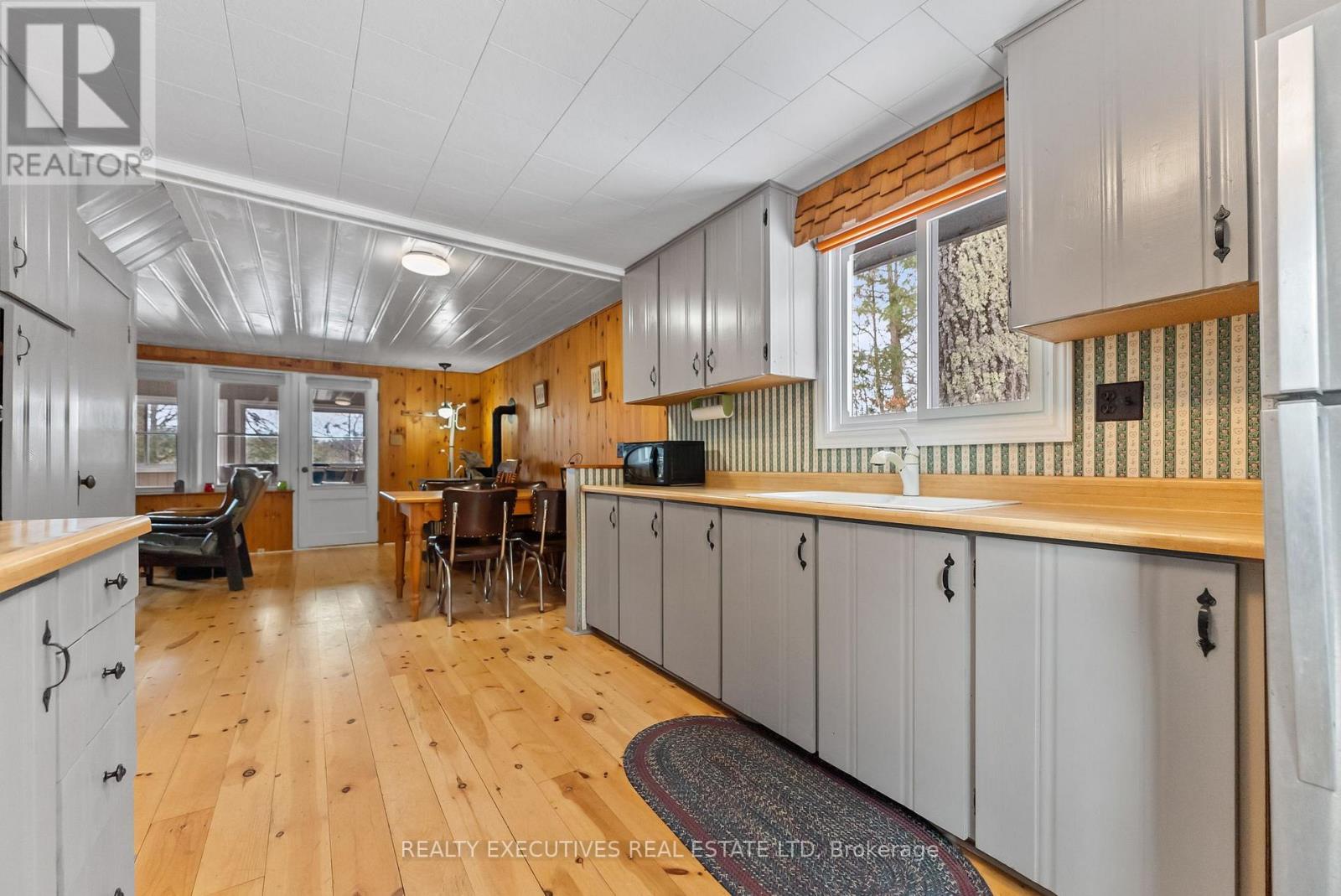 210 Birch Bay Lane S, Tay Valley, Ontario  K0H 2B0 - Photo 15 - X12189320