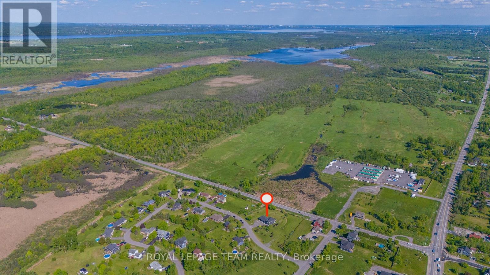 126 Grasshopper Lane, Ottawa, Ontario  K0A 1T0 - Photo 3 - X12187120