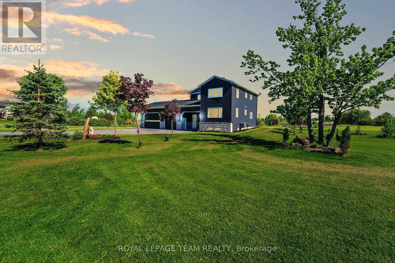 126 Grasshopper Lane, Ottawa, Ontario  K0A 1T0 - Photo 4 - X12187120
