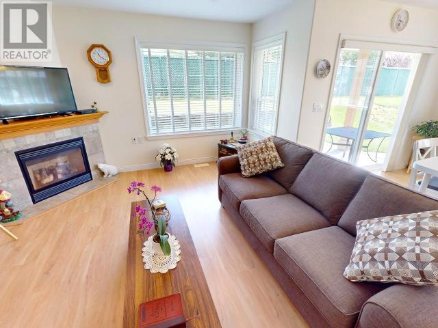 Property at 16-4897 ONTARIO AVE image 3