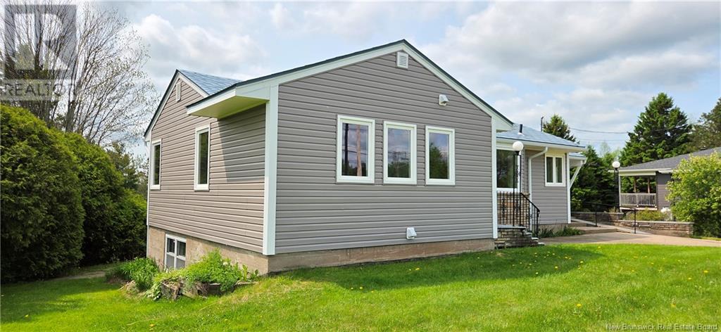 1462 Salisbury Road, Moncton, New Brunswick  E1E 4P8 - Photo 5 - NB119749