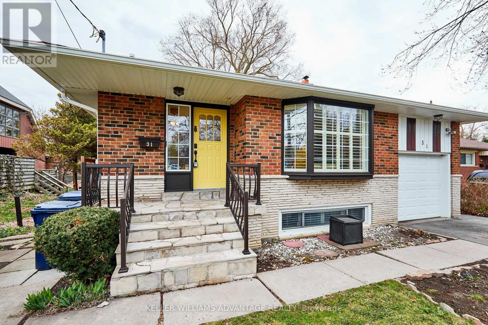 31 POPLAR ROAD, Toronto, Ontario