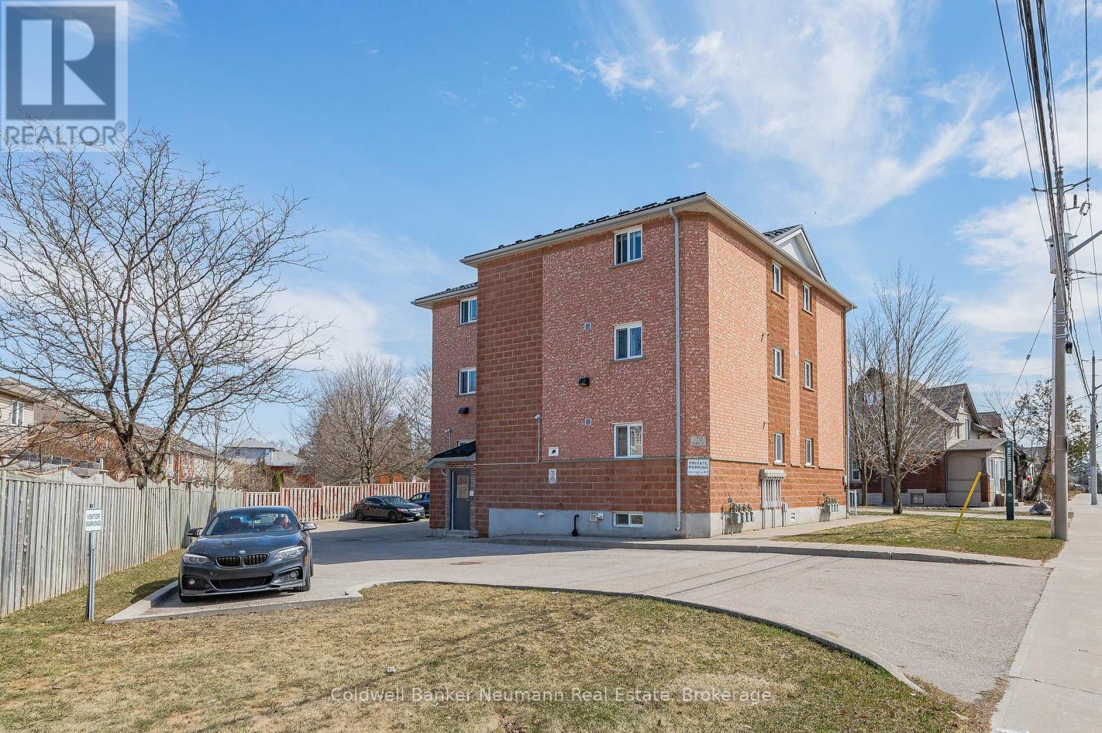170 Weber Street E, Kitchener, Ontario  N2H 1E4 - Photo 37 - X12189218