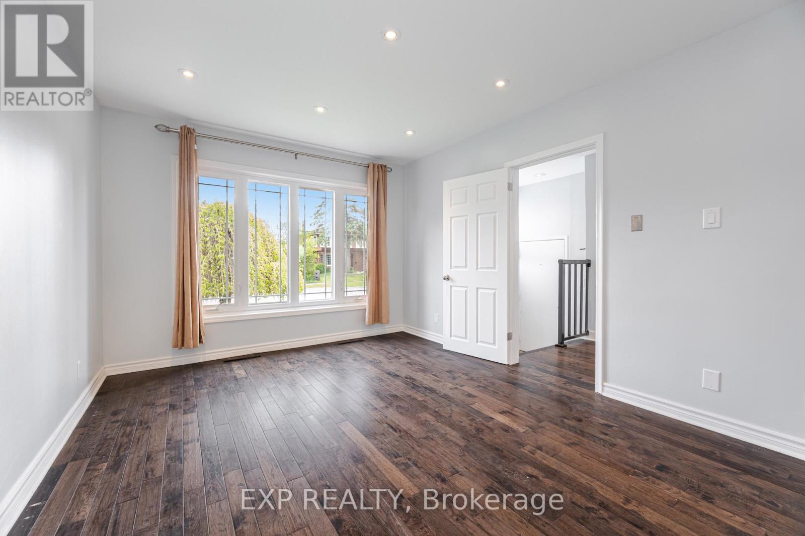 374 Morrish Road, Toronto, Ontario  M1C 1G1 - Photo 5 - E12125216
