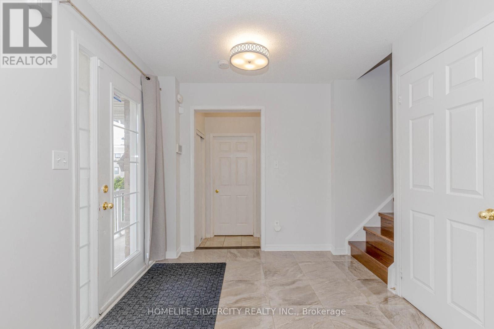 2 Stonewood Street, Ajax (South West), Ontario  L1S 0B2 - Photo 4 - E12186850