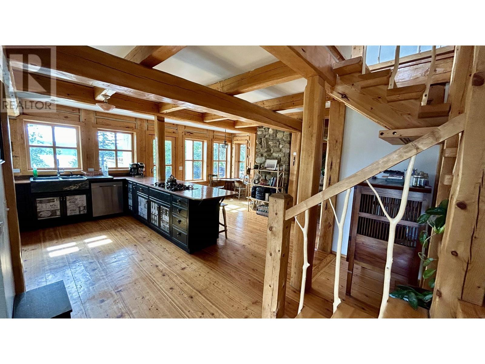 4802 Hamilton Road, Lac La Hache, British Columbia  V0K 1T0 - Photo 12 - R3009690