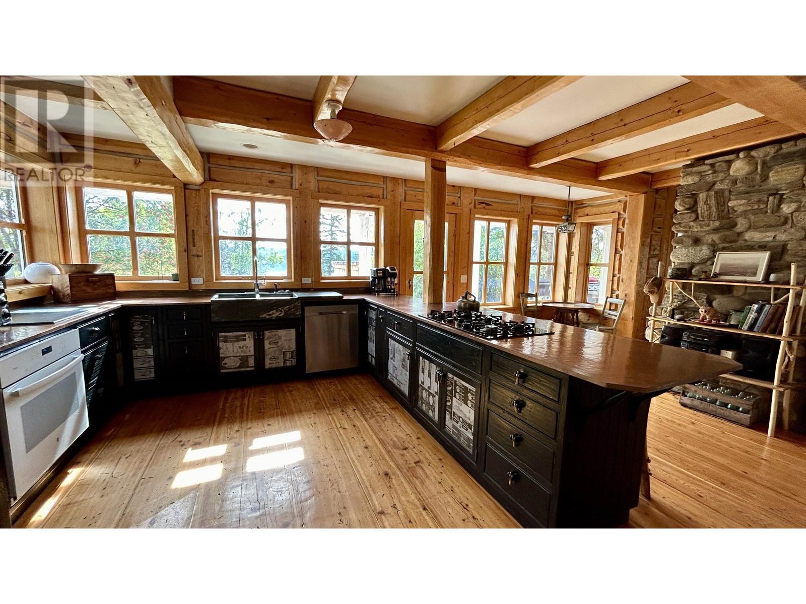 4802 Hamilton Road, Lac La Hache, British Columbia  V0K 1T0 - Photo 31 - R3009690