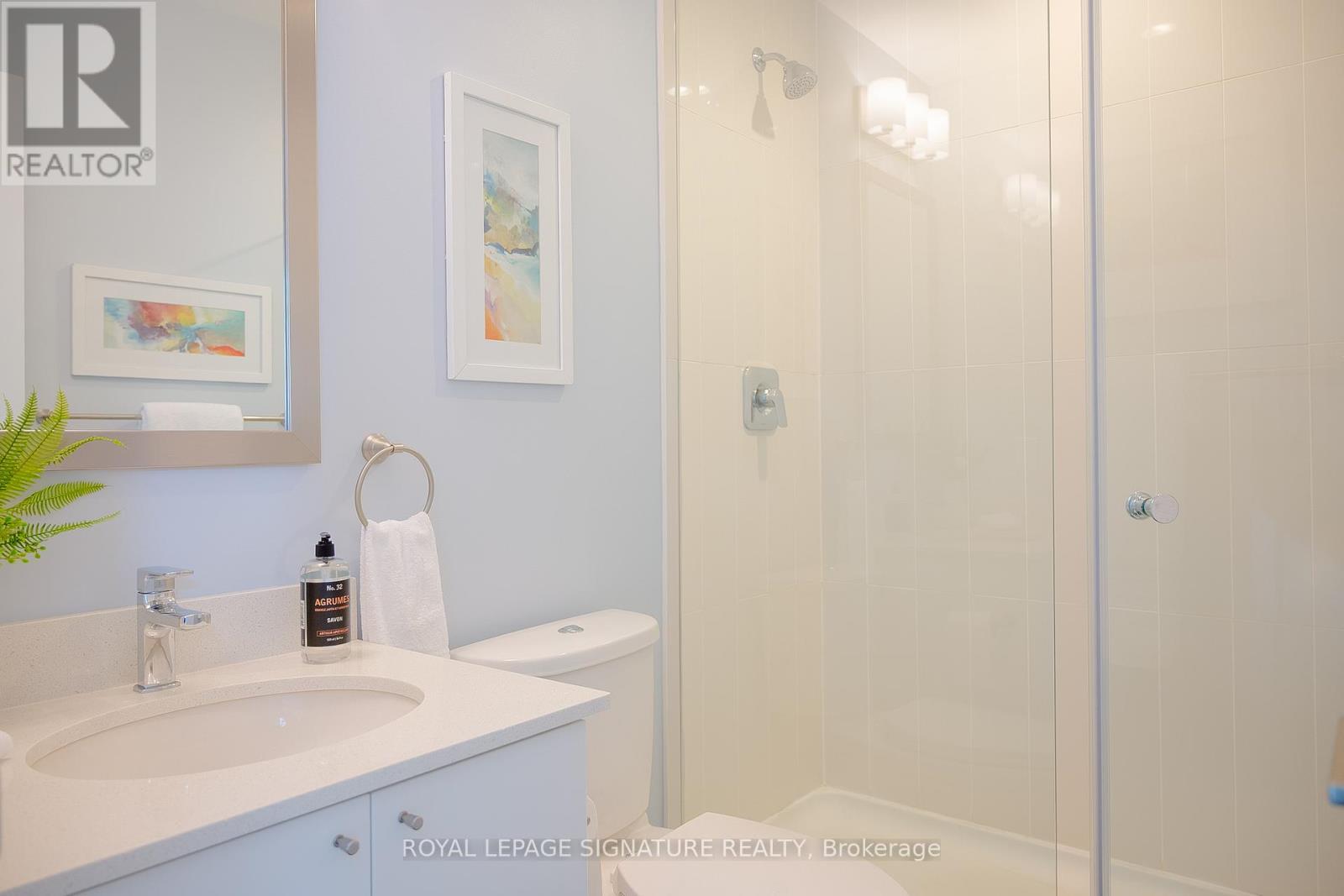 2 - 130 Little Creek Road, Mississauga, Ontario  L5R 1P8 - Photo 5 - W12184828