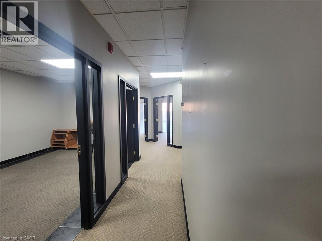 1160 Blair Road Unit# J, Burlington, Ontario  L7M 1K9 - Photo 8 - 40700690