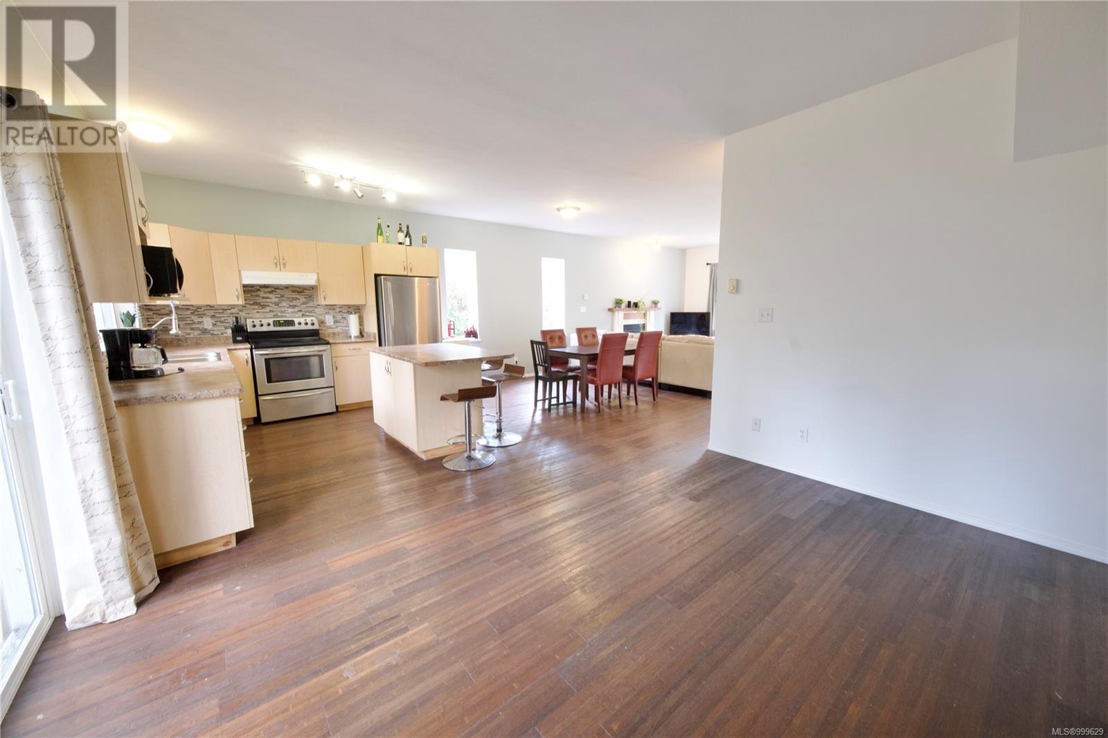 645 Shore Pine Cres, Tofino, British Columbia  V0R 2Z0 - Photo 11 - 999629