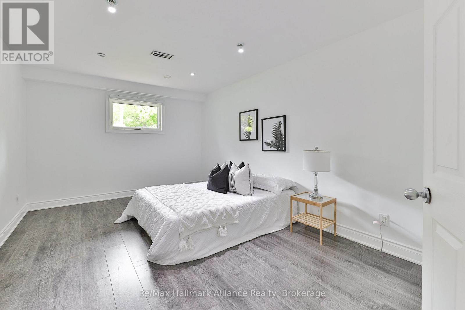 495 Brookmill Road, Oakville, Ontario  L6J 5K6 - Photo 28 - W12188000