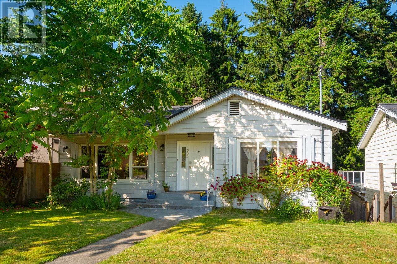 933 FIFTH STREET, New Westminster, British Columbia