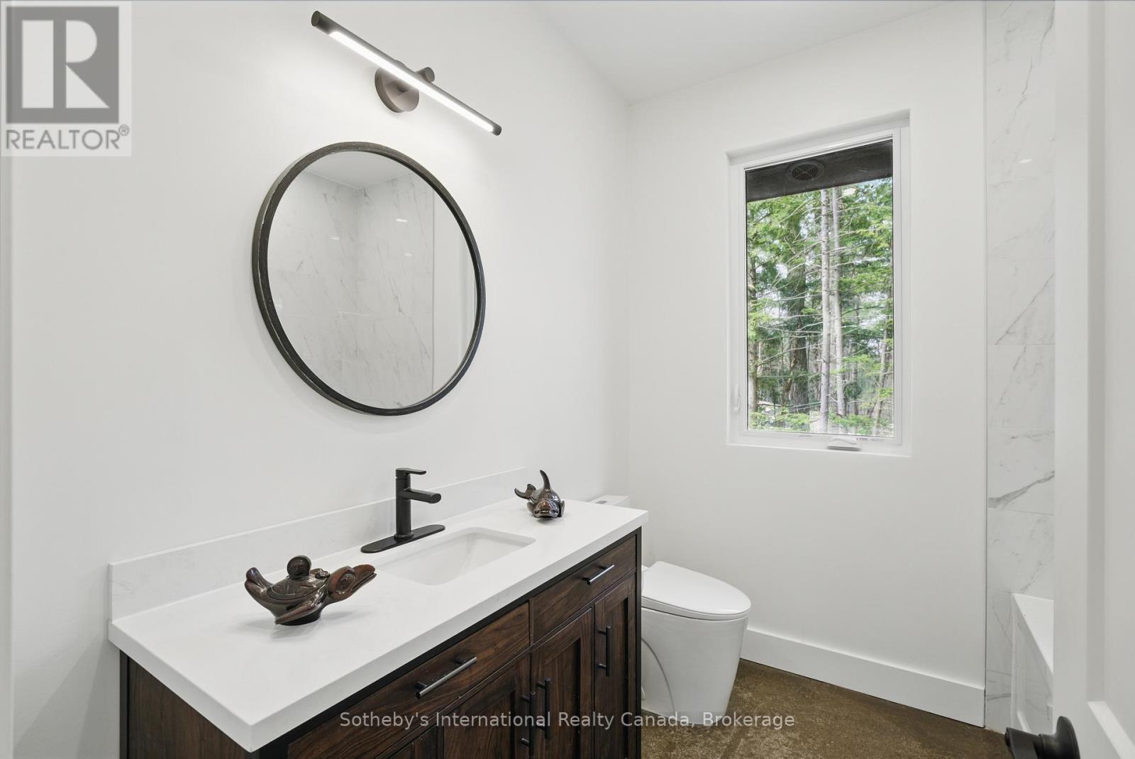 1532 Southwood Road, Gravenhurst, Ontario  P0E 1G0 - Photo 19 - X12169696