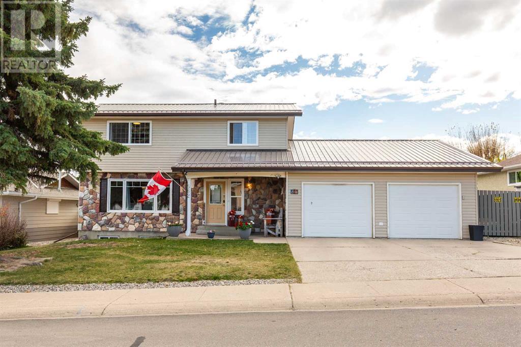 582 3A Avenue W, Cardston, Alberta
