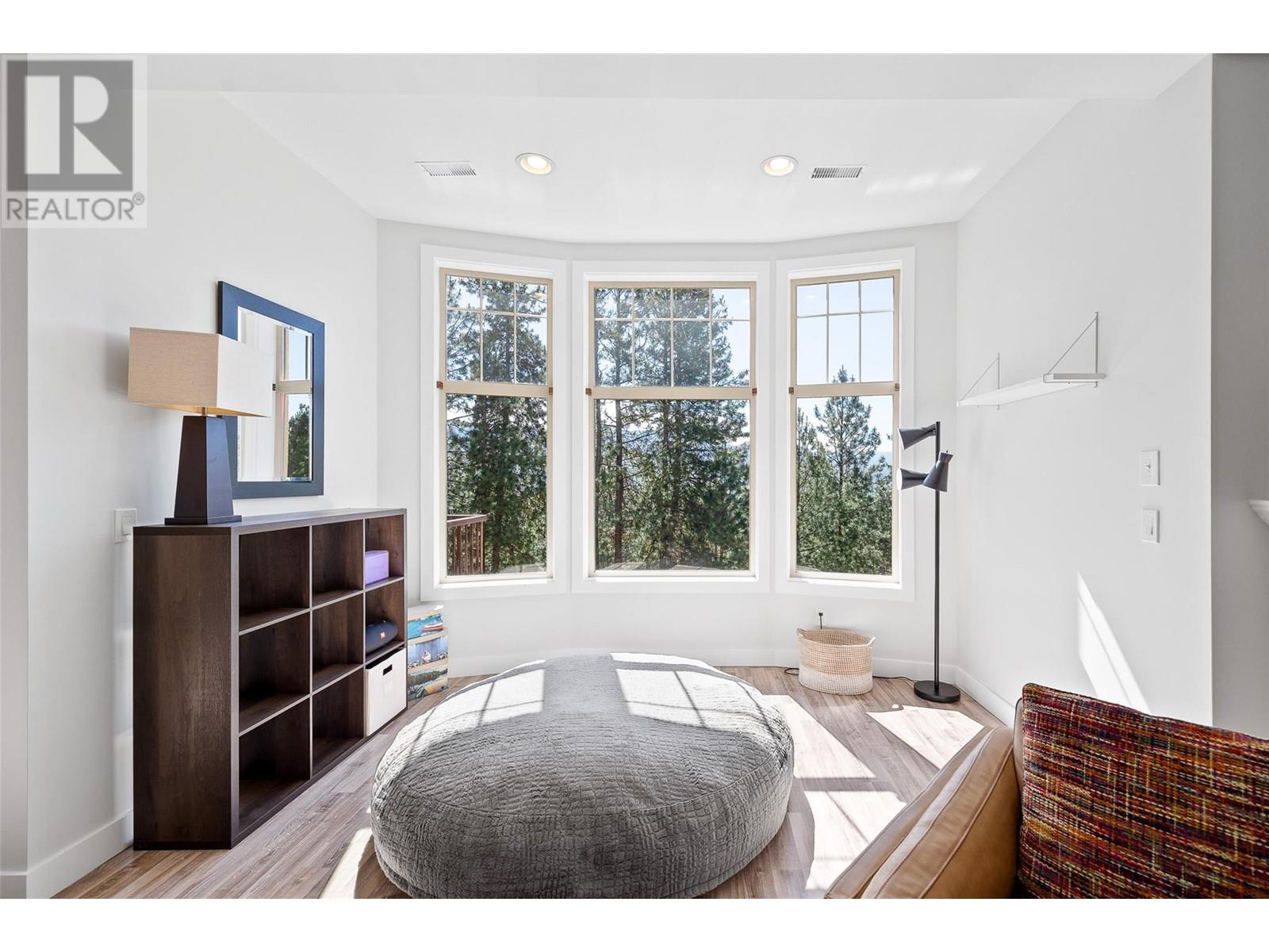 Property at 1795 Country Club Drive Unit# 204 image 5