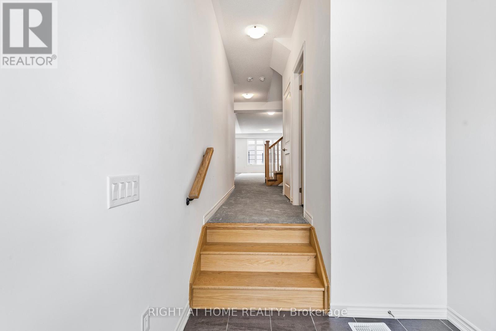 12 Sassafras Road, Springwater, Ontario  L0L 1Y3 - Photo 7 - S11959638