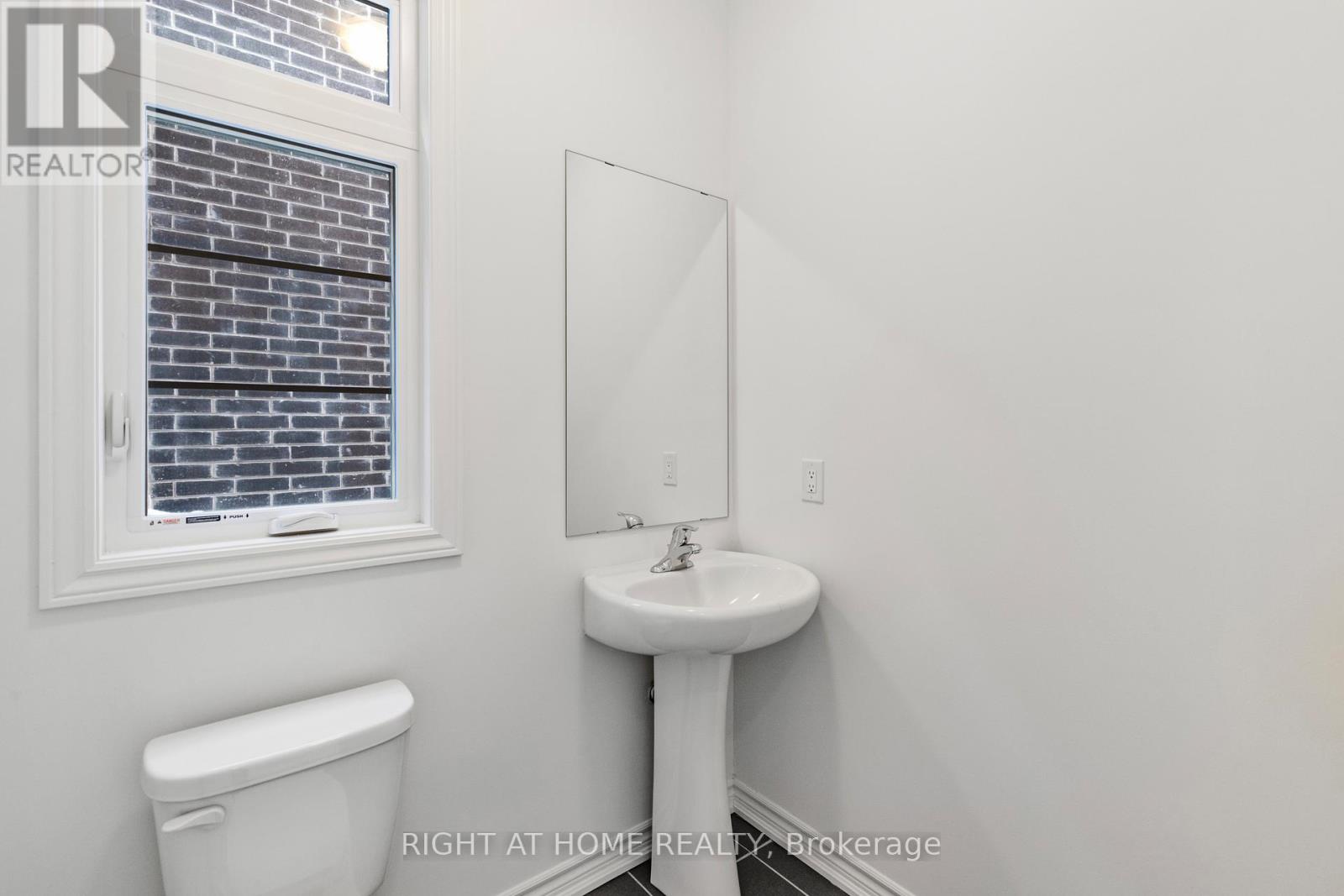 12 Sassafras Road, Springwater, Ontario  L0L 1Y3 - Photo 8 - S11959638