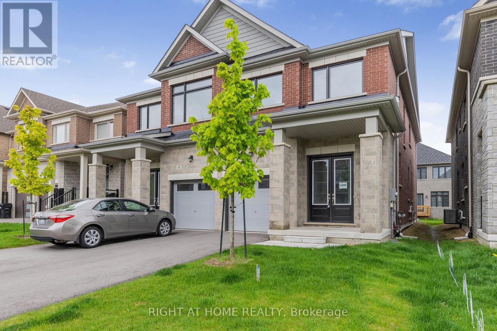 12 Sassafras Road, Springwater, Ontario  L0L 1Y3 - Photo 2 - S11959638