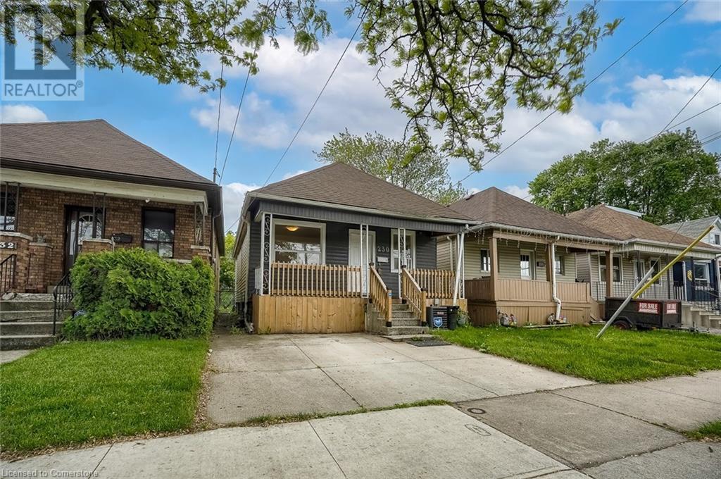 230 MCANULTY Boulevard, Hamilton, Ontario
