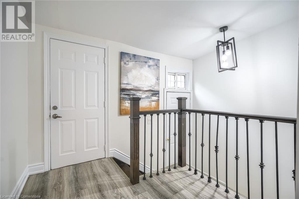 230 Mcanulty Boulevard, Hamilton, Ontario  L8H 3J1 - Photo 20 - 40736148