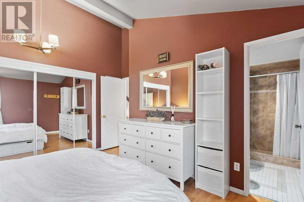 435 Brae Glen Crescent Sw, Calgary, Alberta  T2W 1B6 - Photo 19 - A2217865