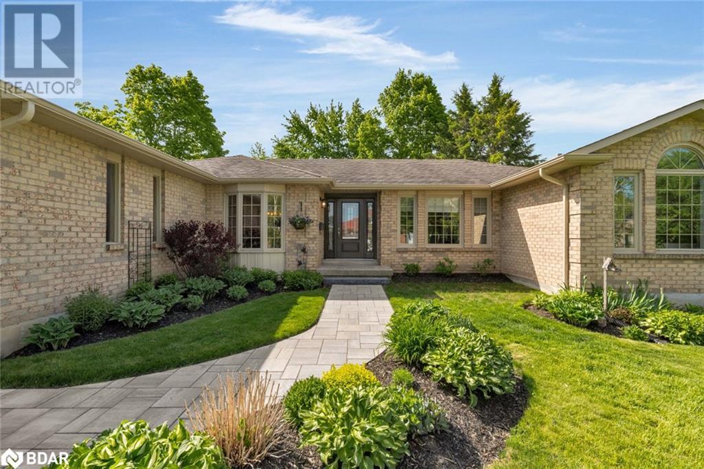 2235 Meadowland Street, Innisfil, Ontario  L0L 1K0 - Photo 2 - 40735861
