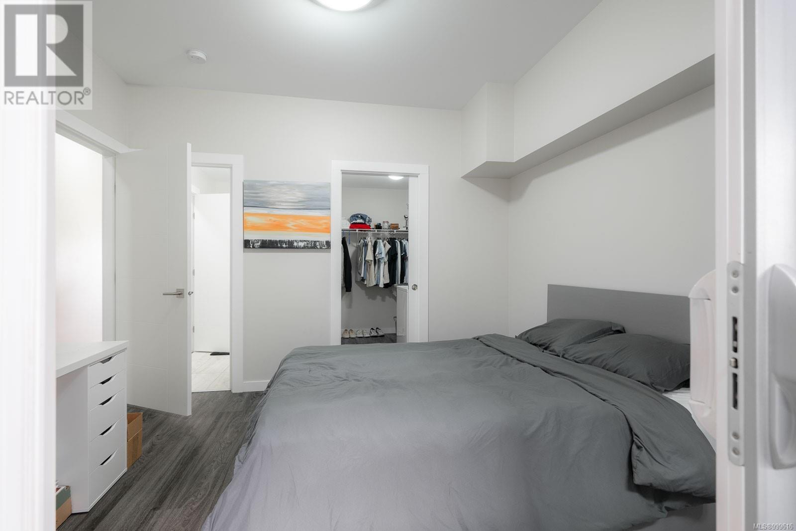 Property at 208 91 Chapel St image 5