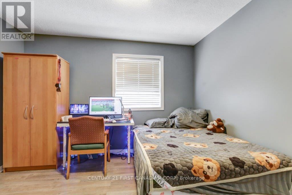 776 Quebec Street, London East, Ontario  N5Y 1X4 - Photo 8 - X12189386